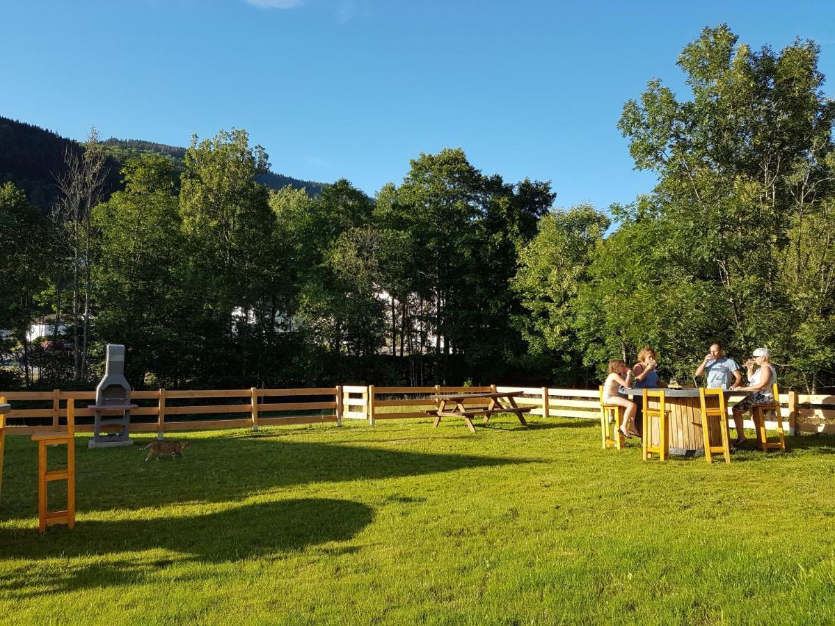 Appart Le Cerf 4 Etoiles 74M2 Cornimont Bagian luar foto