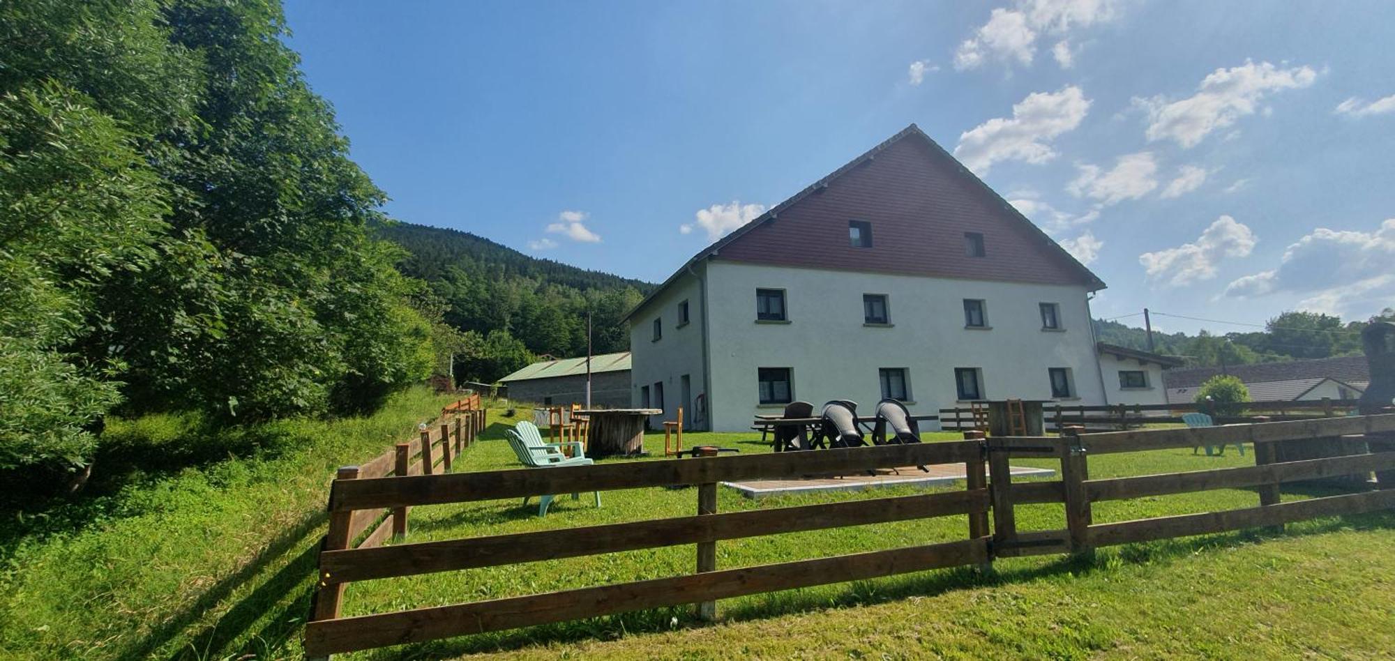 Appart Le Cerf 4 Etoiles 74M2 Cornimont Bagian luar foto